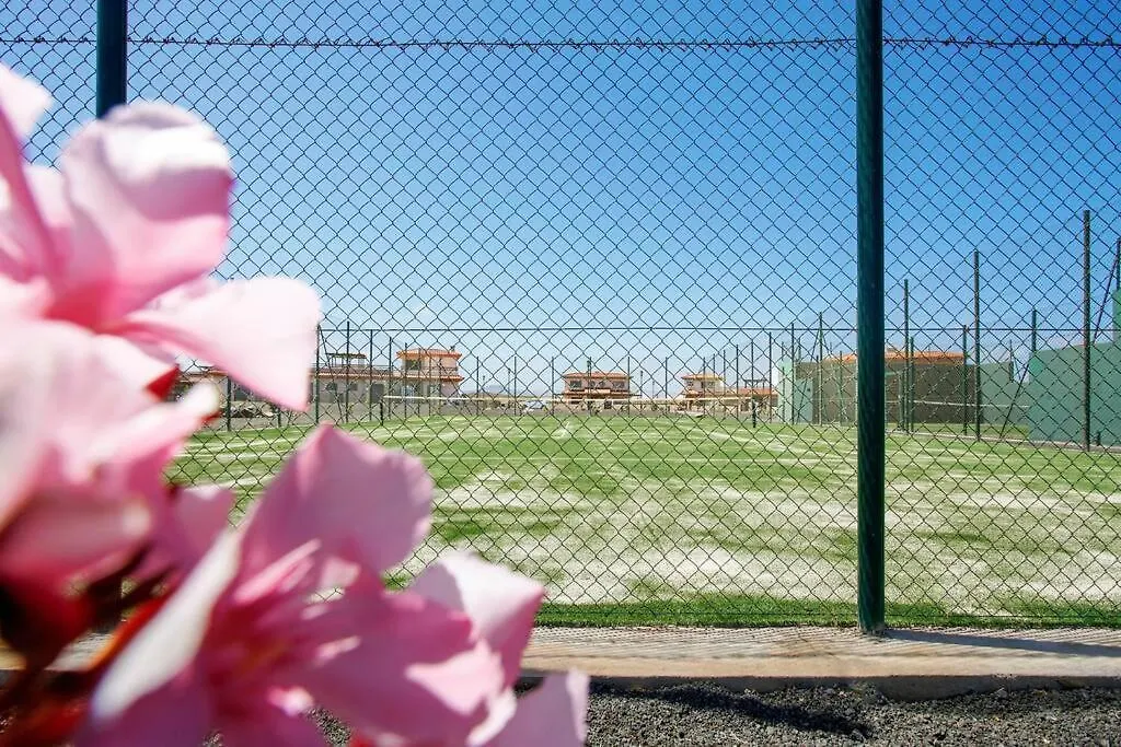 לאחארס Villa Fenix - Oasis In Natural Reserve 0*,  ספרד